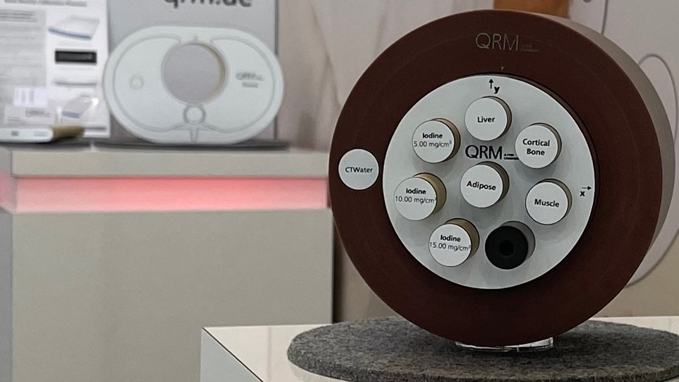 Các insert Iodine và CaHA cho hiệu chuẩn phổ